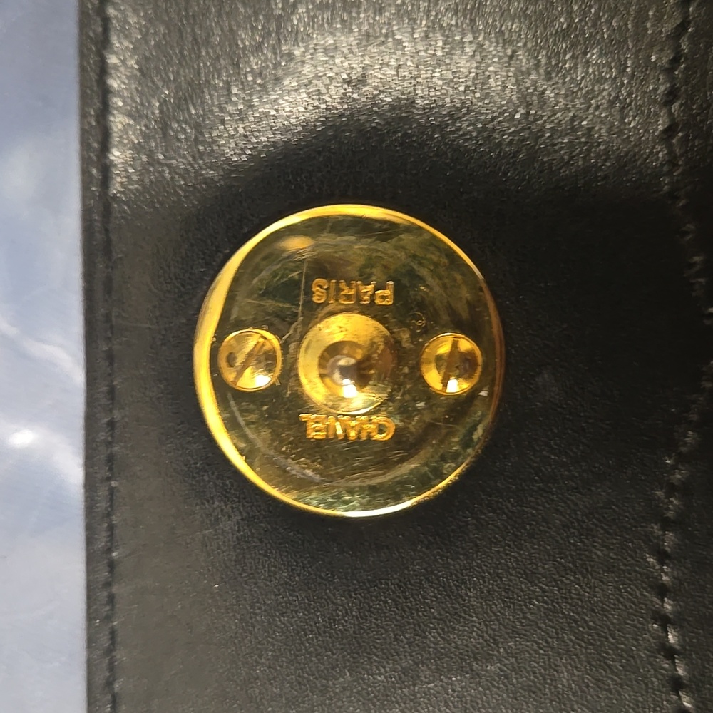 CHANEL Patent Leather Single Flap Black Bag - Picture 6 of 6